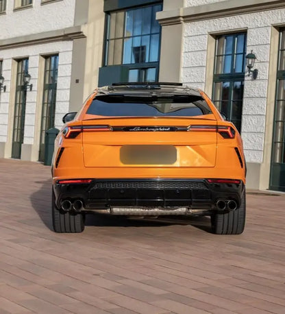 Lamborghini Urus — Orange