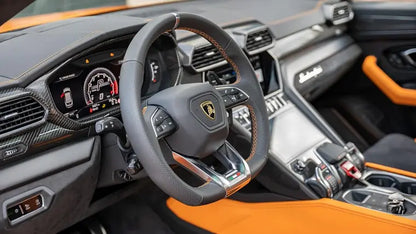 Lamborghini Urus — Orange